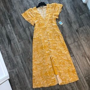 Vibrant Maxi Dress SZ LG NWT